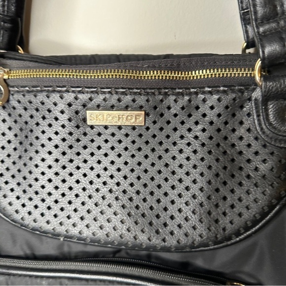 Skip Hop Studio Select Diaper Bag Black - Picture 8 of 10
